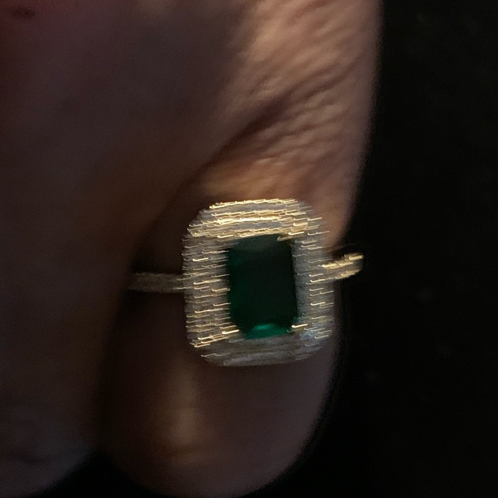 Ring - Picture 2 of 4